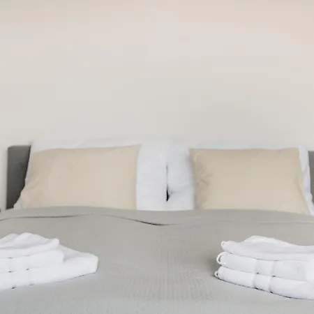 Bright And Spacious Penthouse W/ Terrace & Parking Apartman *