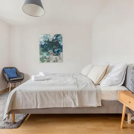 Bright And Spacious Penthouse W/ Terrace & Parking * Budapest
