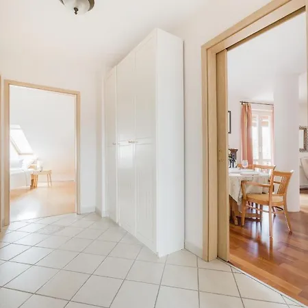 Bright And Spacious Penthouse W/ Terrace & Parking * Budapest