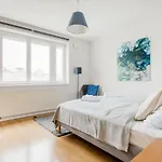 Bright And Spacious Penthouse W/ Terrace & Parking