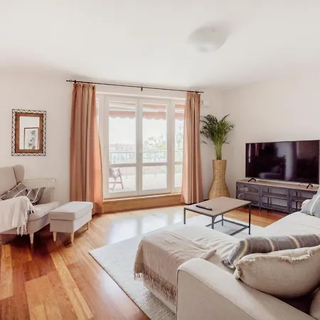 Apartman Bright And Spacious Penthouse W/ Terrace & Parking Budapest