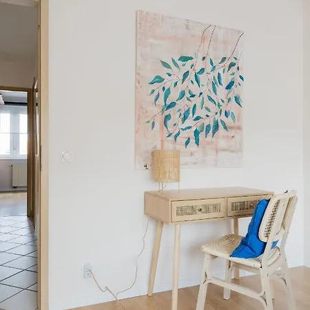 Apartman Bright And Spacious Penthouse W/ Terrace & Parking