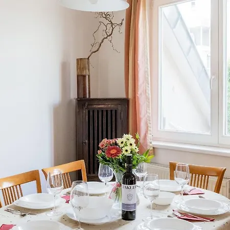 Bright And Spacious Penthouse W/ Terrace & Parking Apartman